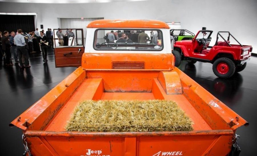  Jeep FC 150 Concept 2016 года  (фото 6 из 10)